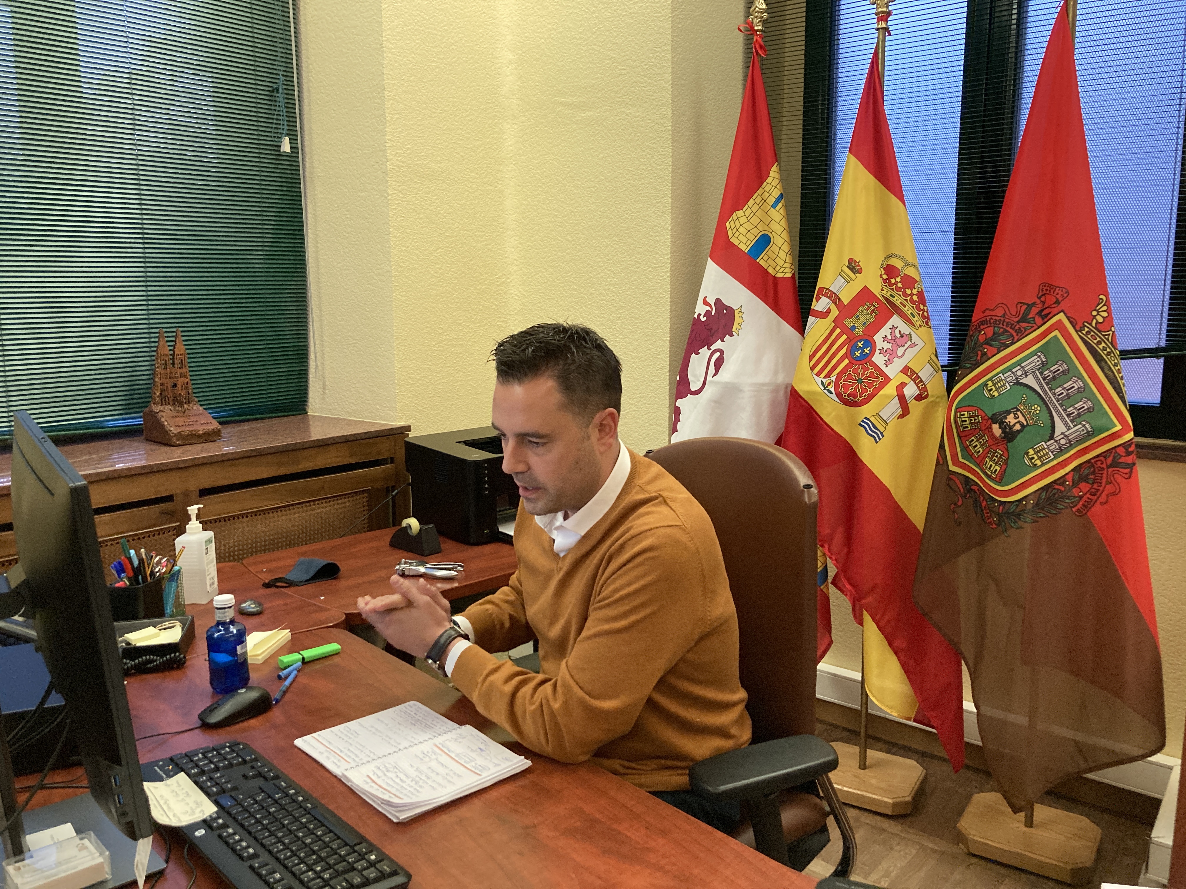 El alcalde de Burgos exige a la Junta que asuma sus compromisos con los sectores económicos más afectados 